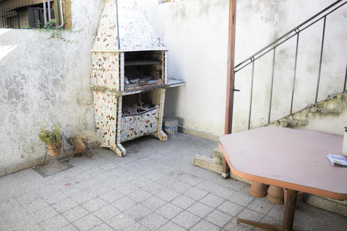 Foto de PH de 3 ambientes con cochera en venta en Boulogne, imagen 4