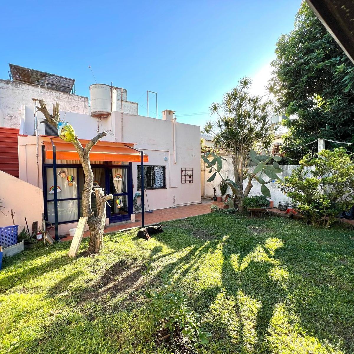 Casa 6 Ambientes en Venta con Cocheras en Olivos 5