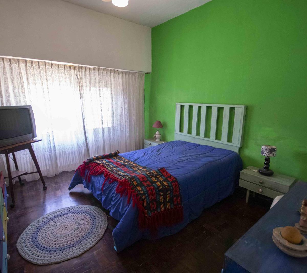 Casa de 6 Ambientes en Venta en Olivos 1