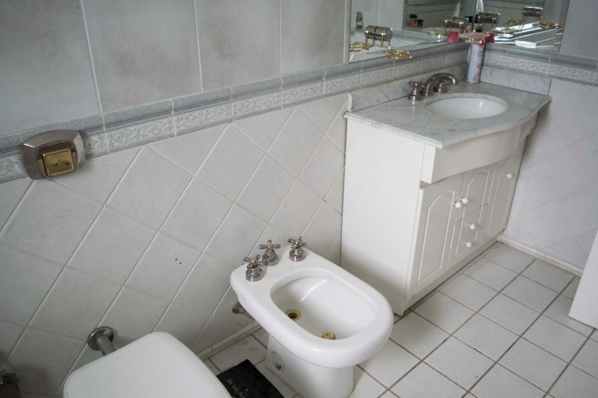 Chalet de 7 Ambientes en Venta en Martinez 5