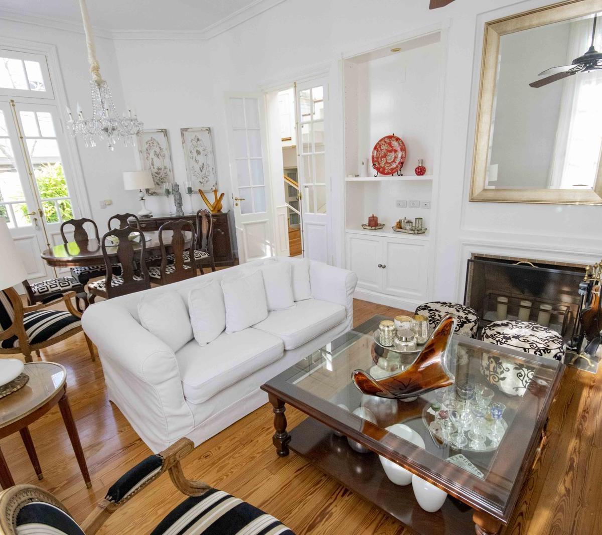Casa de 7 Ambientes de Estilo Arquitectónico Antiguo en Venta en Florida. 5