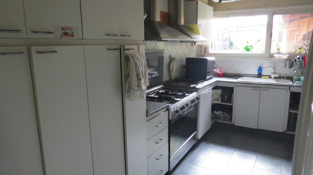 Foto de Casa de 6 ambientes en venta, en Las Lomas de San Isidro., imagen 3