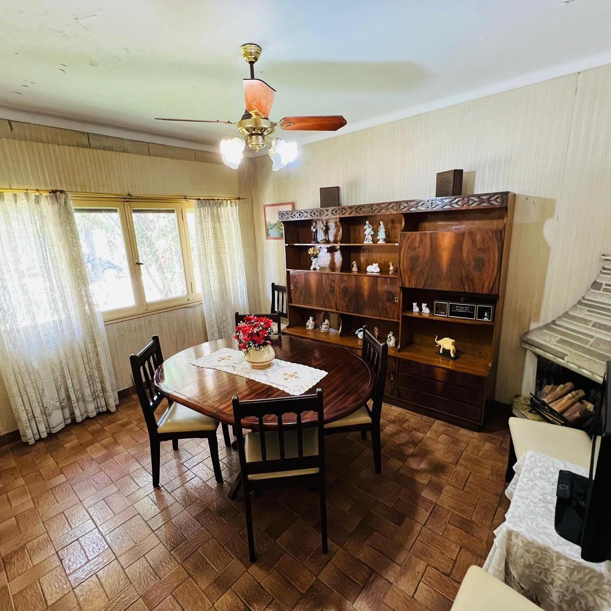 Foto de Casa de 3 ambientes en excelente lote en venta, en Boulogne., imagen 2
