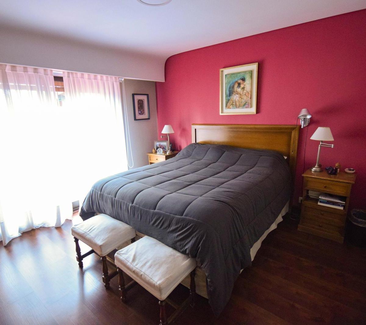 Casa 6 Ambientes con Pileta y Cochera en Venta en Martinez 3