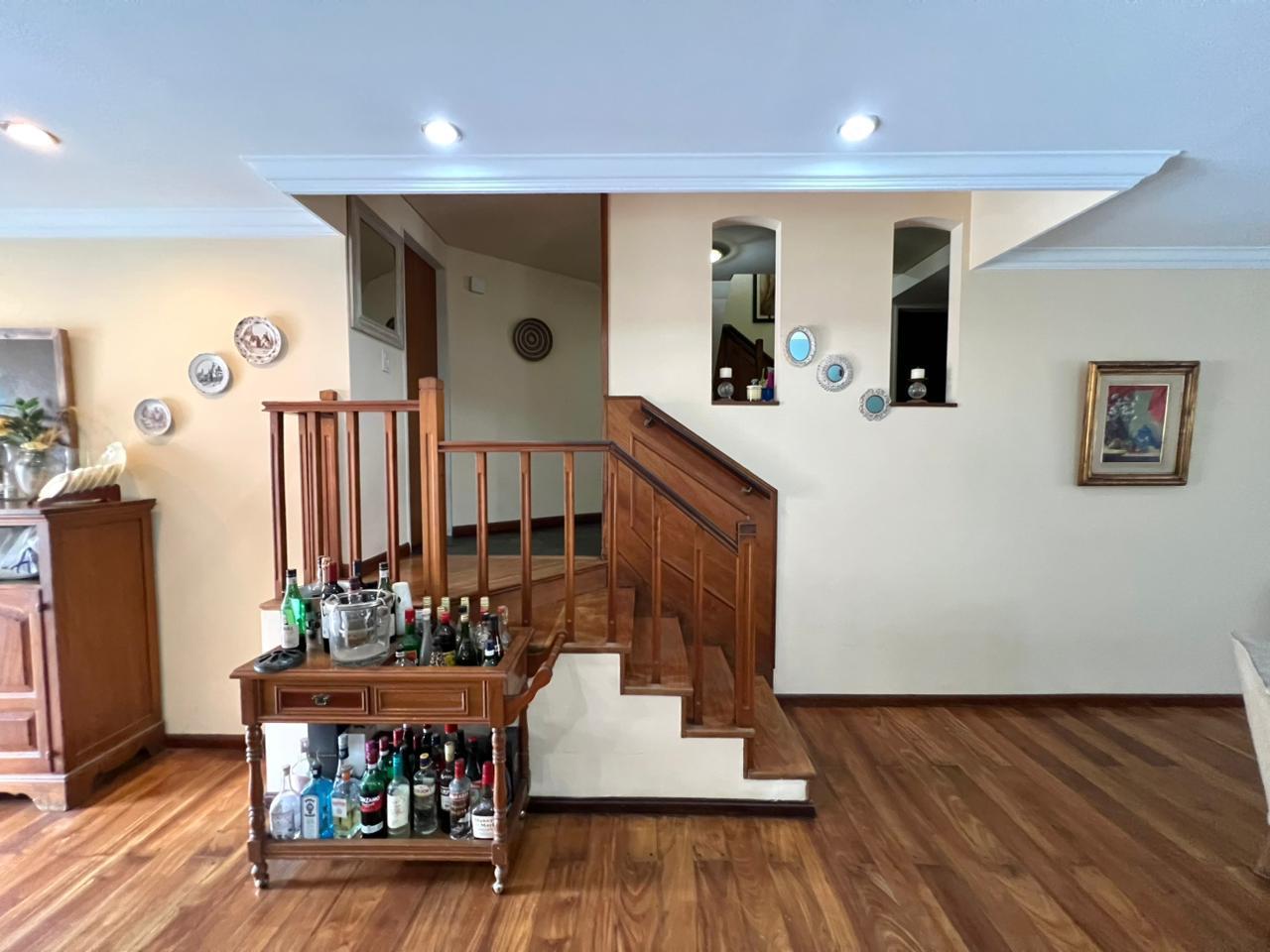 Foto de Casa de 6 ambientes en venta en Martínez, imagen 3
