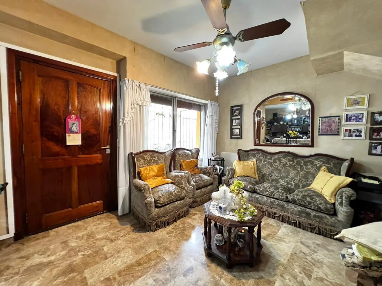 Casa 5 ambientes en venta en Martínez 2