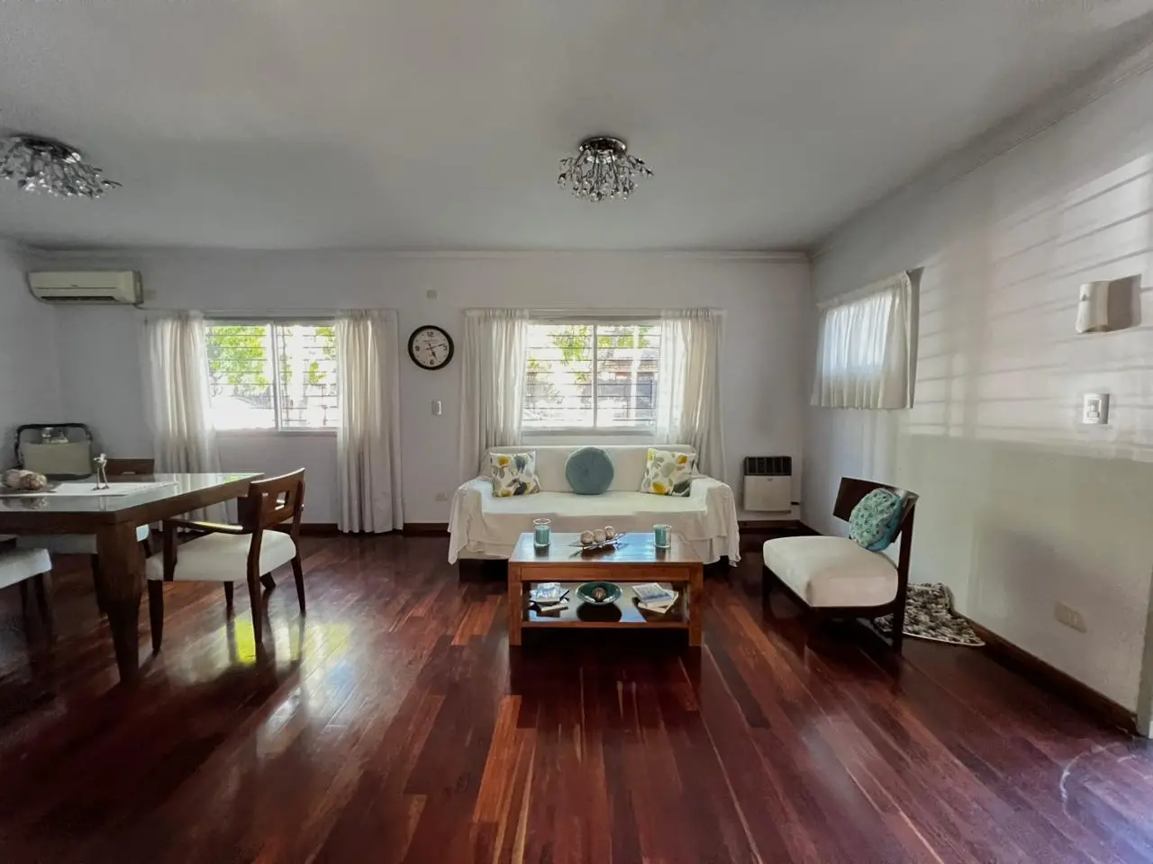 Casa 5 ambientes en venta en Martínez 3