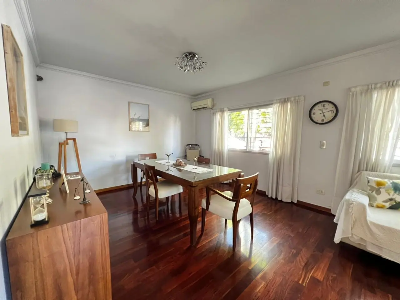 Casa 5 ambientes en venta en Martínez 5