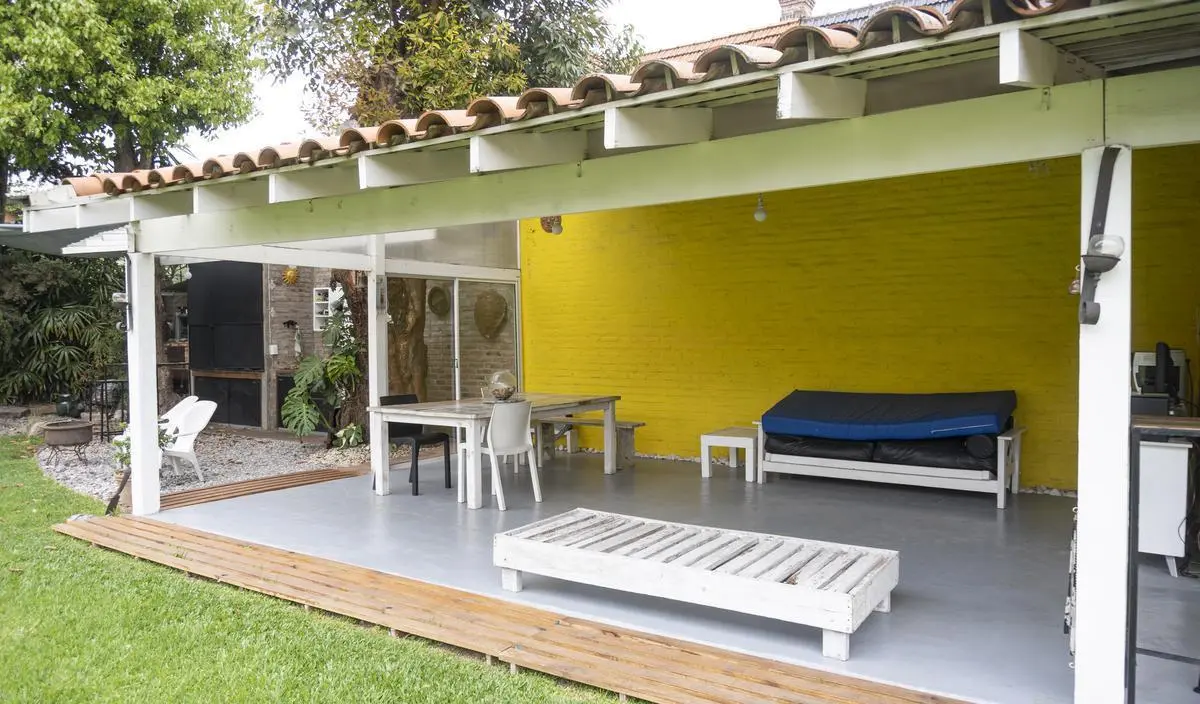 Chalet de 5 ambientes en alquiler, en Martínez. 3