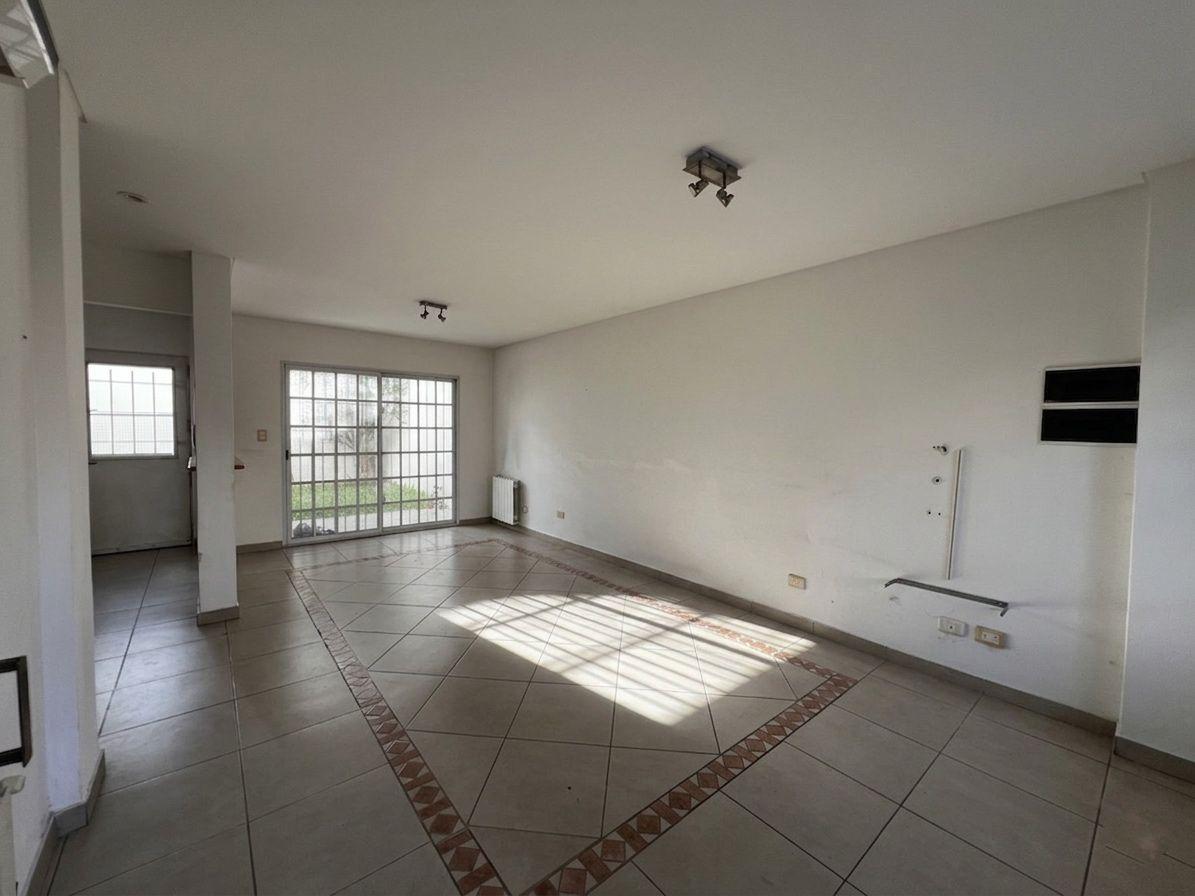 Dúplex en 3 plantas en venta en Olivos