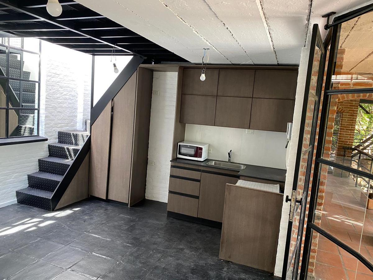 Departamento de 2 ambientes en alquiler, en Martínez.