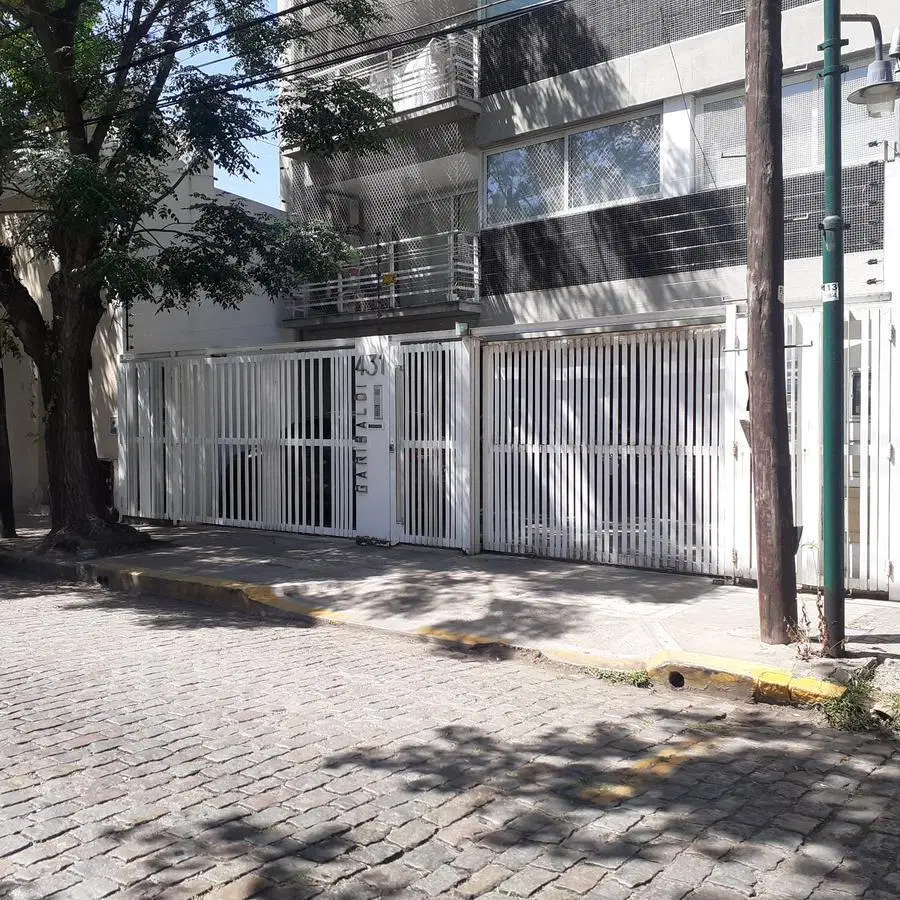 Cochera descubierta en alquiler San Isidro 5