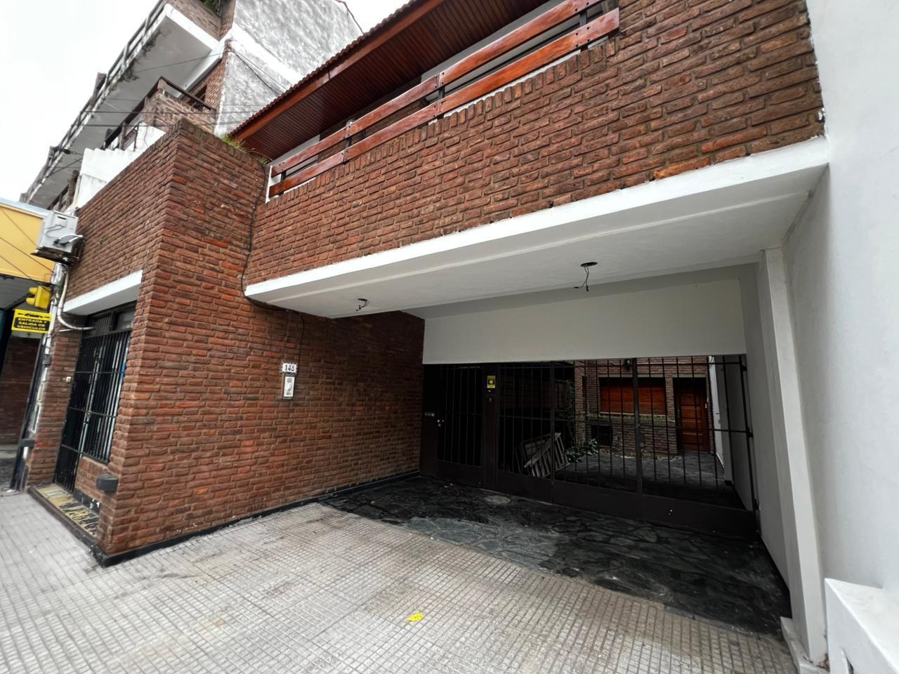 PH 5 ambientes en alquiler en Martínez