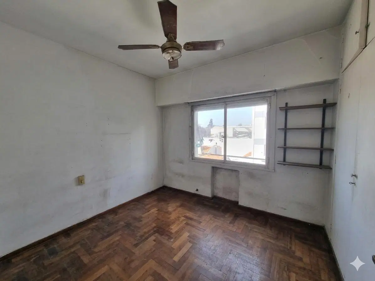 Departamento en venta de 3 ambientes en Olivos 3
