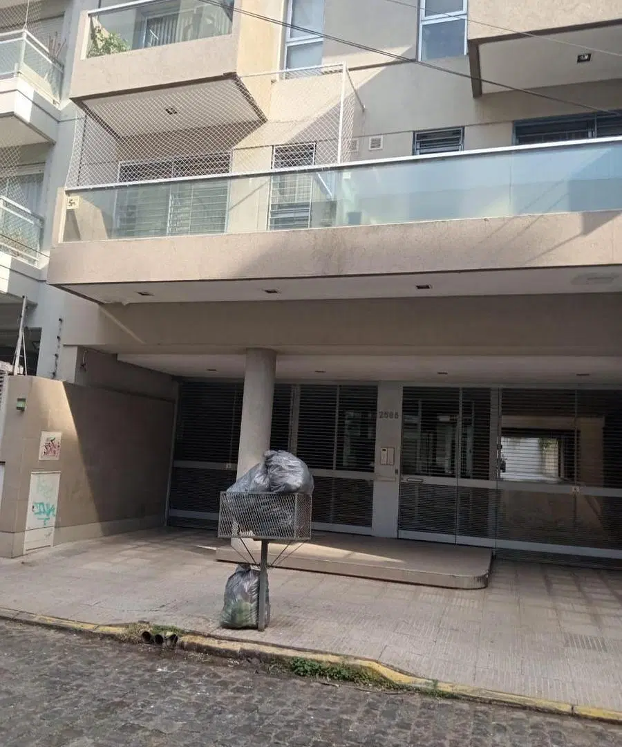 Departamento de 2 ambientes en alquiler, en Olivos. 4