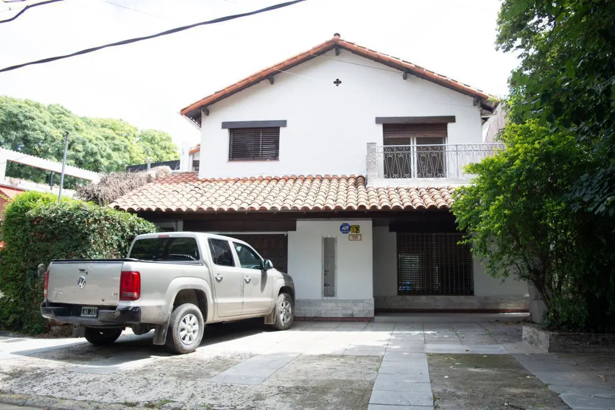 Casa de 5 ambientes en alquiler en Acassuso 2