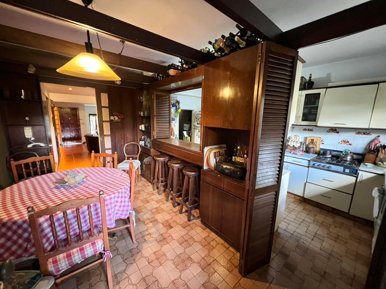 Foto de Casa de 5 ambientes en venta en Olivos, imagen 3