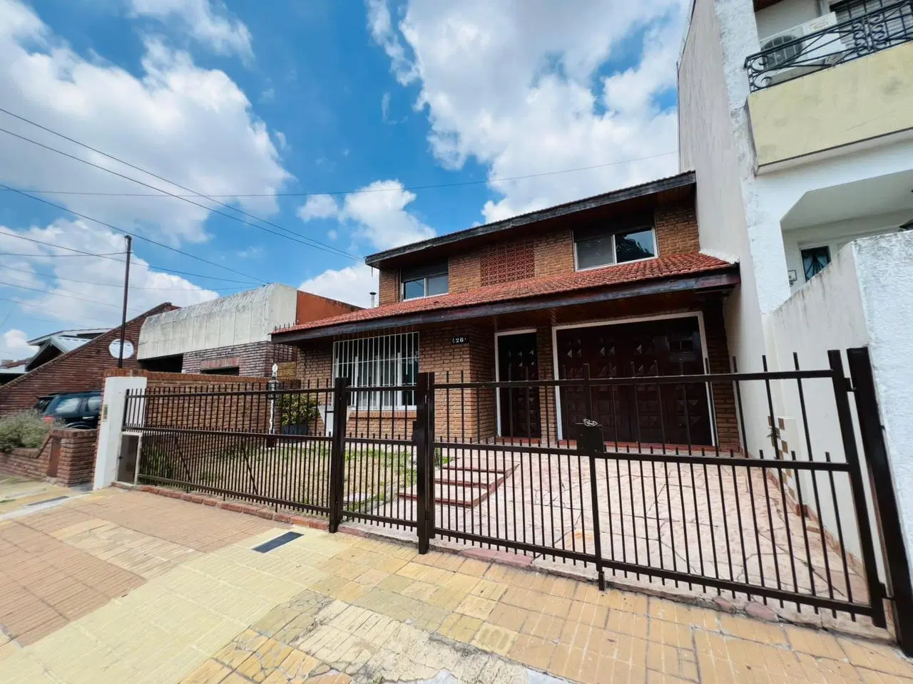 Casa 5 ambientes en venta en Olivos 3