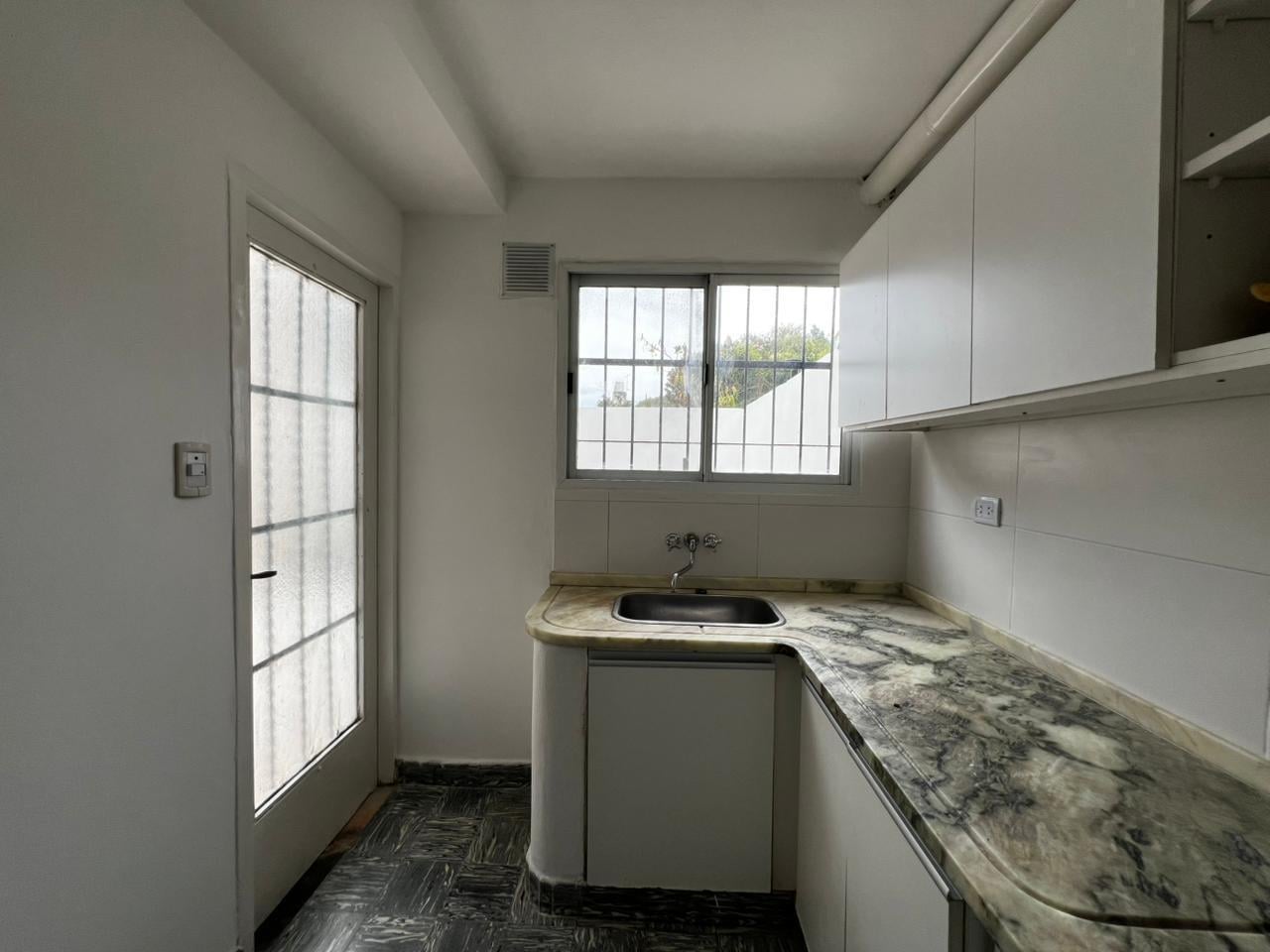 Duplex 3 ambientes en alquiler en Martinez