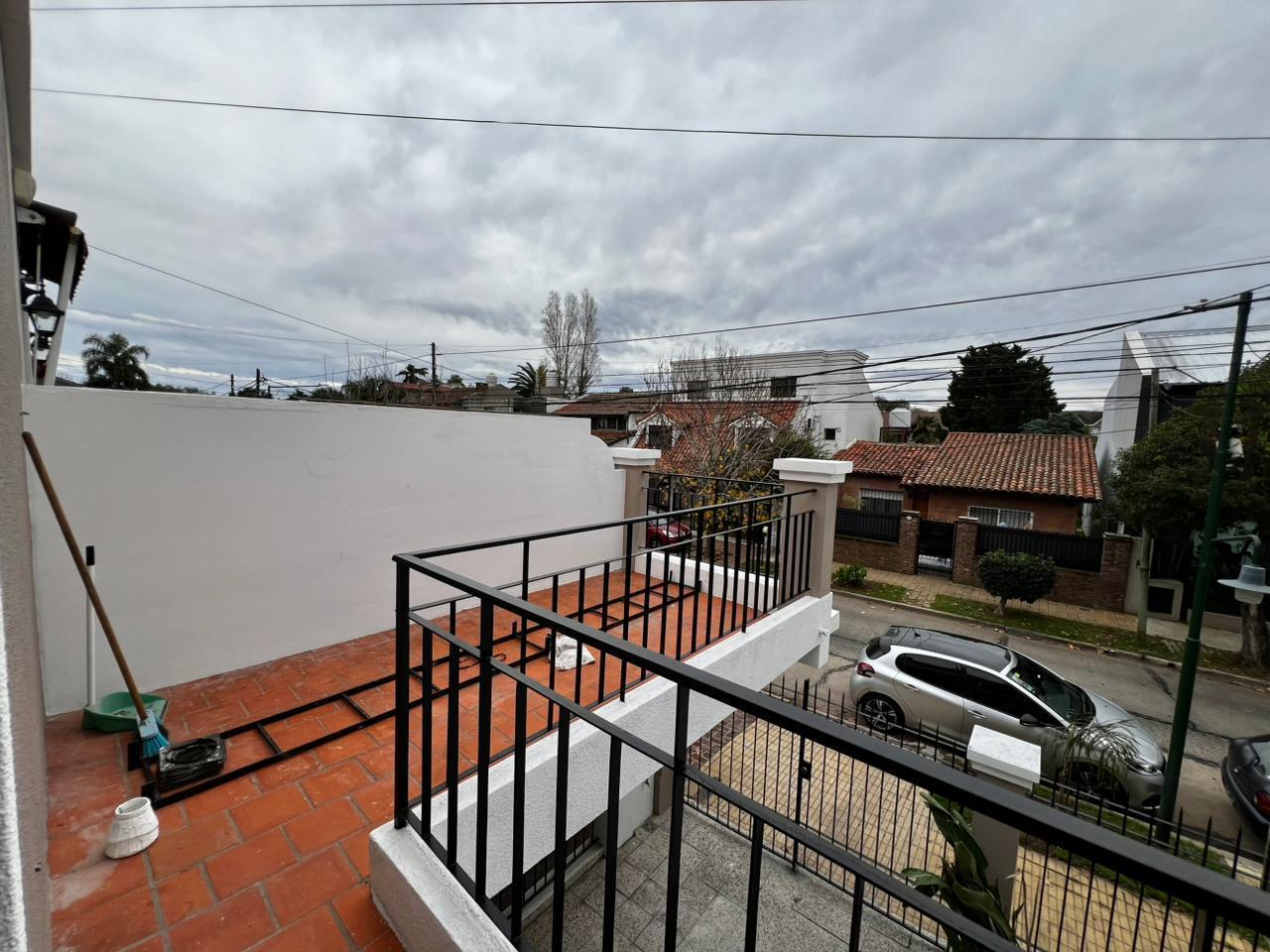 Duplex 3 ambientes en alquiler en Martinez
