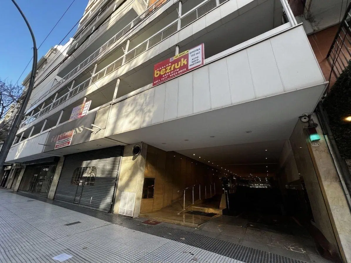 Oficina en alquiler en Recoleta 1