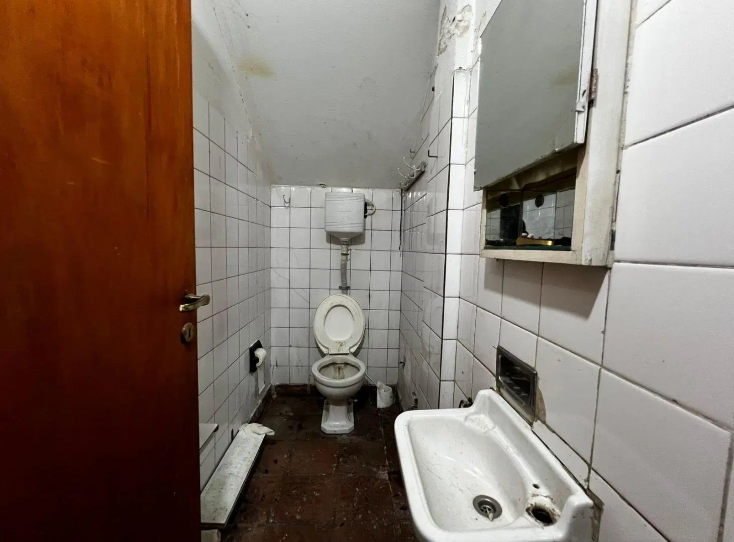 Local dos ambientes en Venta – Esquina Gral. Guido y Av. Rolón – San Isidro 3
