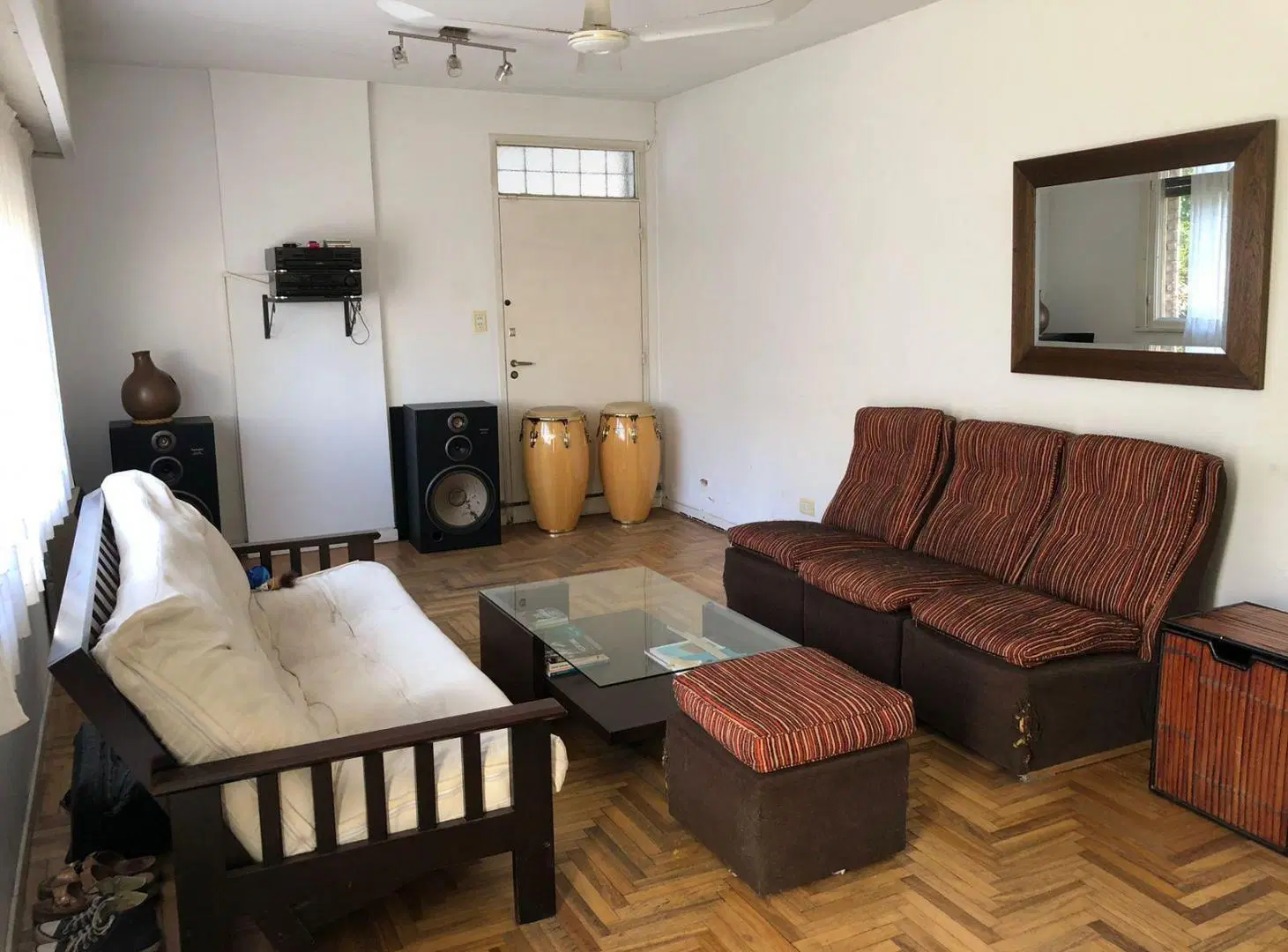 Chalet de 4 ambientes con dependencia en venta en Olivos 3