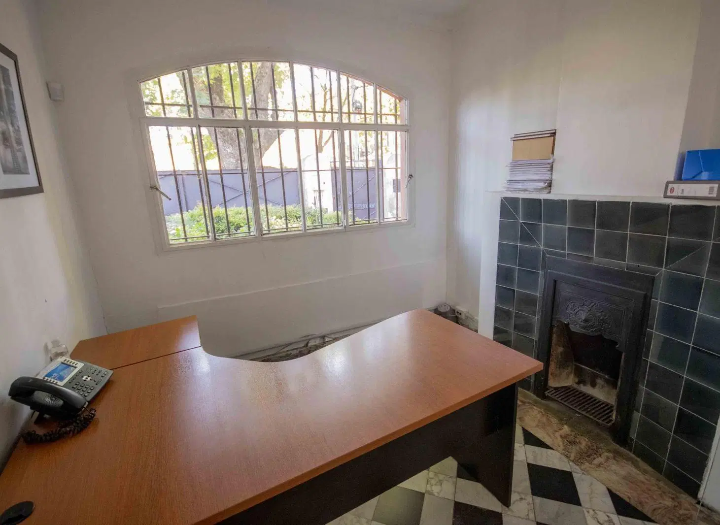 Casa de 8 ambientes en venta, en Martinez 5