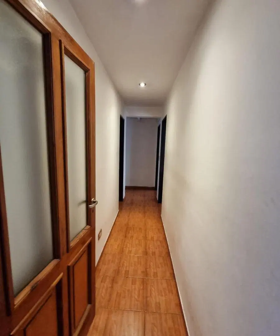 Casa de 5 ambientes con cochera en venta, en Martínez 4