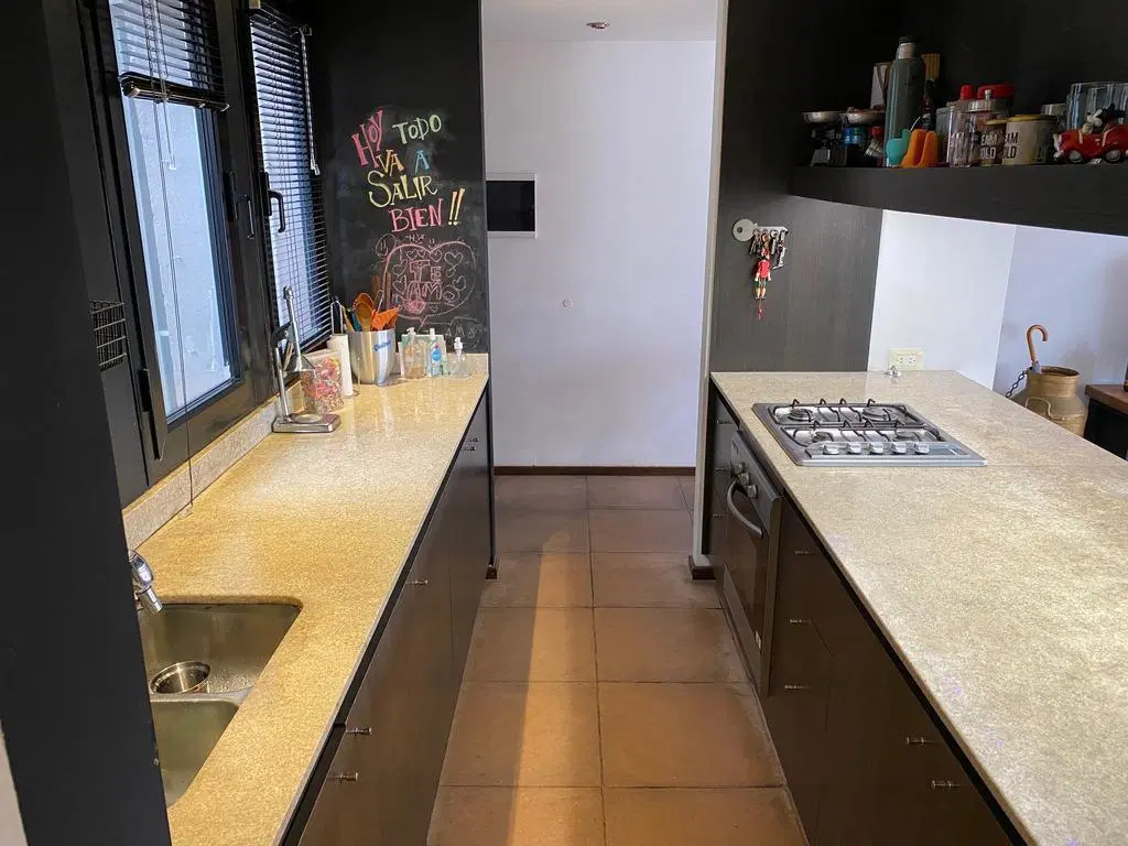 Departamento de 3 ambientes en  venta en la Lucicla 4
