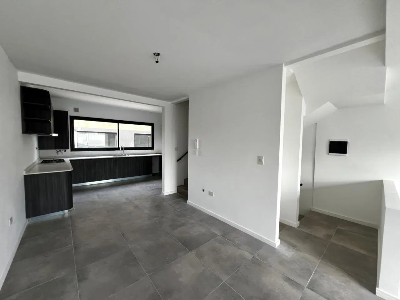 Dúplex de 3 ambientes con cochera a estrenar en venta, en Olivos 3