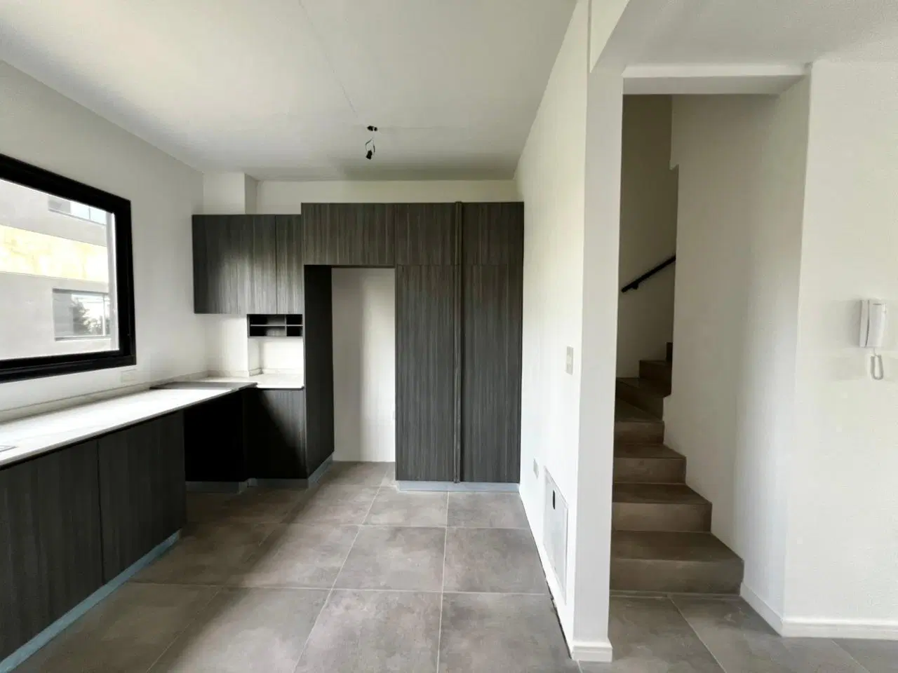 Dúplex de 3 ambientes con cochera a estrenar en venta, en Olivos 4