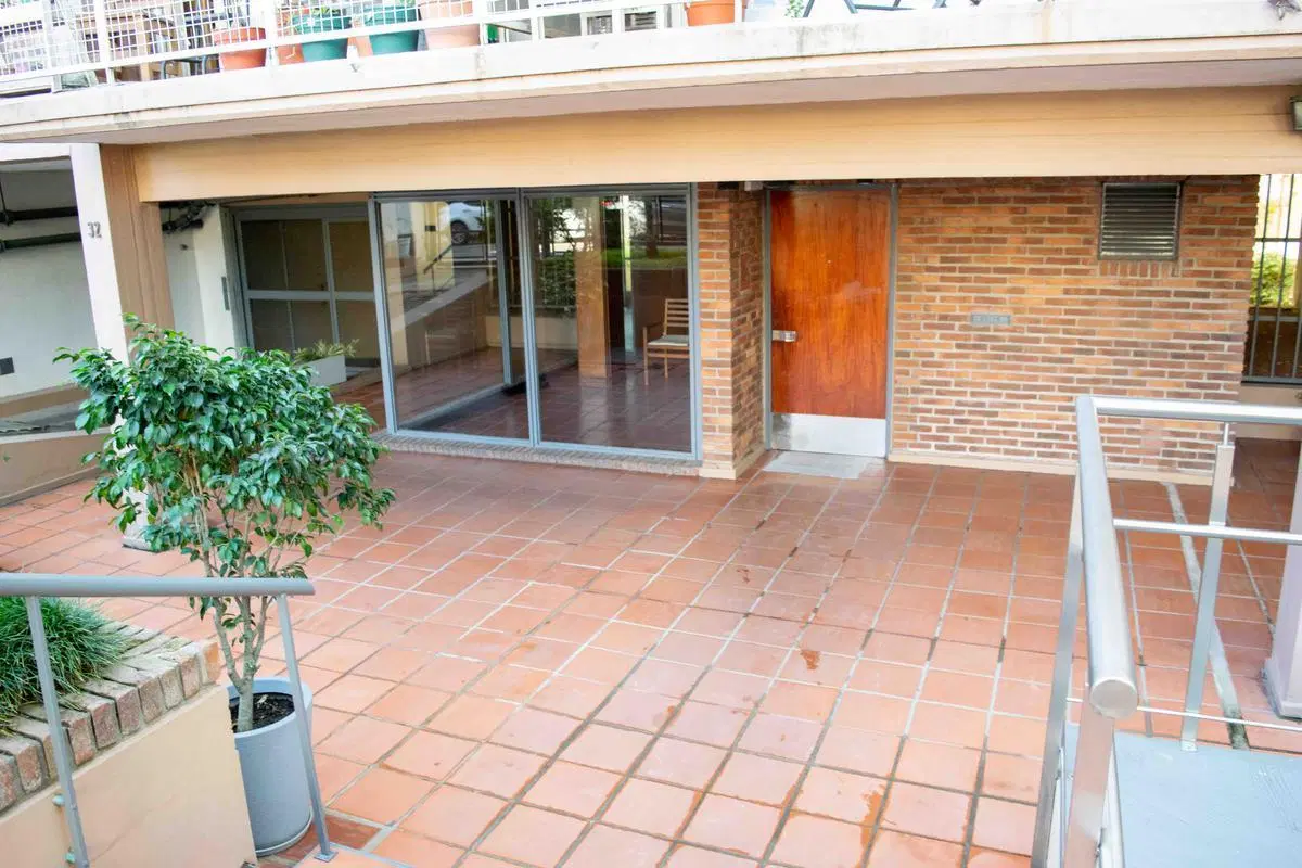 Departamento de 3 ambientes amoblado en alquiler temporario en Martinez 5
