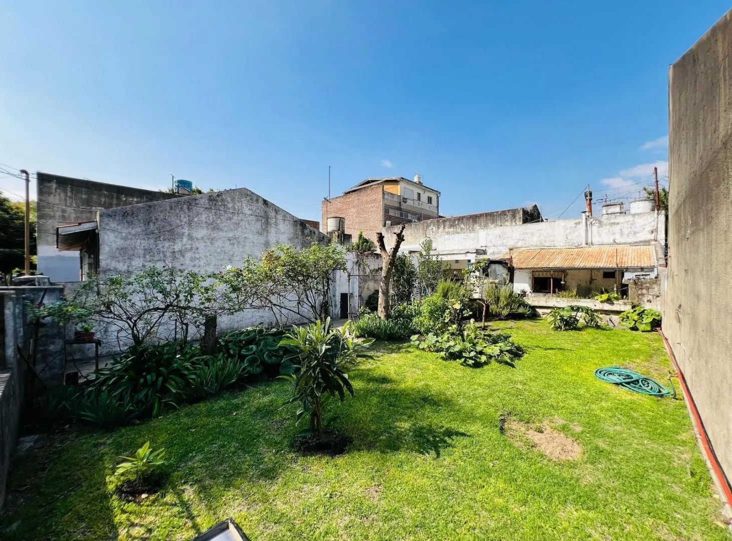 Terreno en venta, en Martínez 3