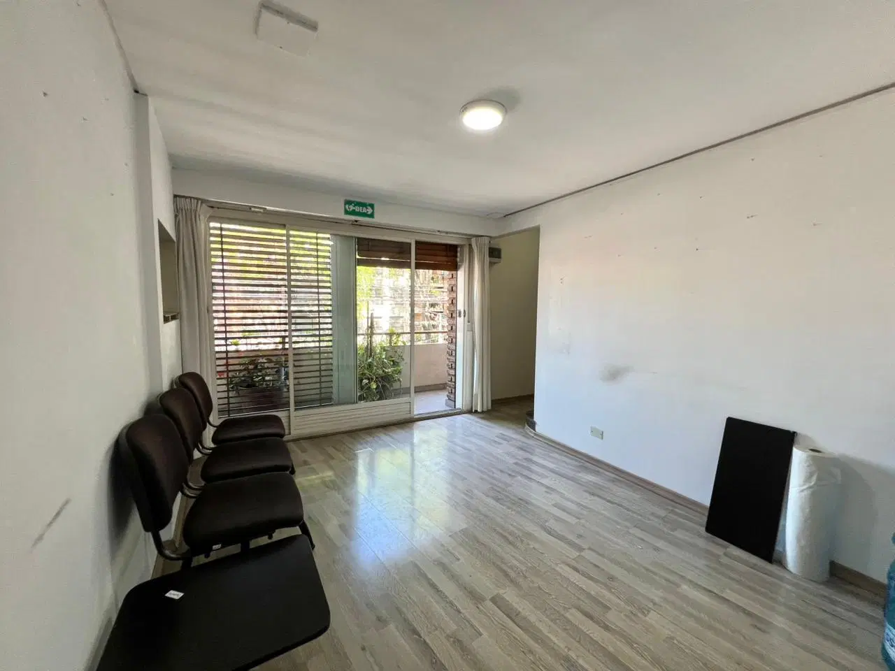 VENTA EN BLOCK! 2 LOCALES, 2 OFICINAS EN PLANTA ALTA Y UN CHALET! 8
