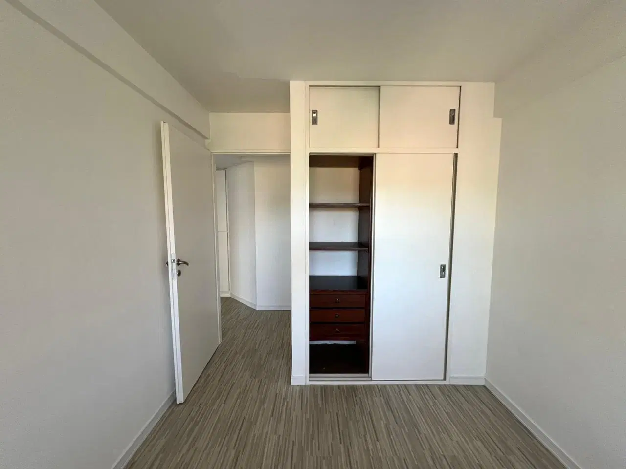 Departamento 3 ambientes con balcón en venta, en Martínez 3