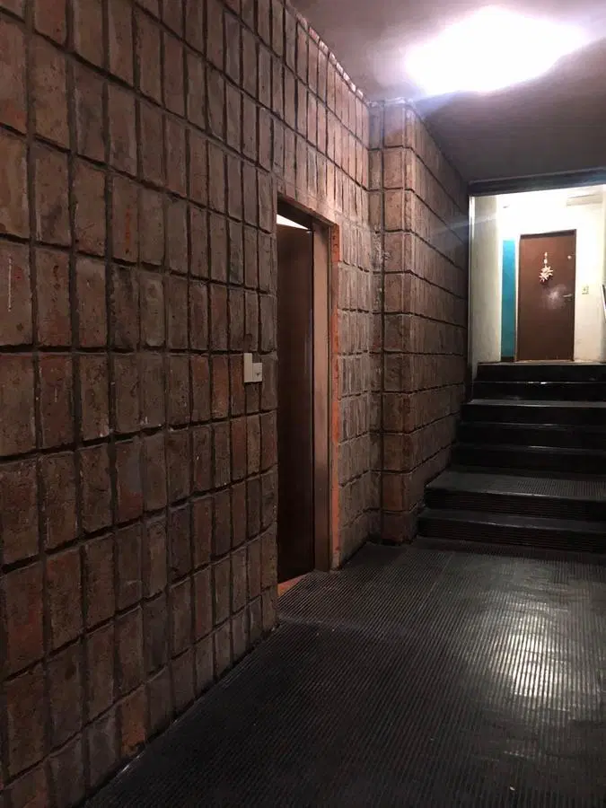 Departamento de 2 ambientes en primer piso por escalera en alquiler, en Olivos. 3