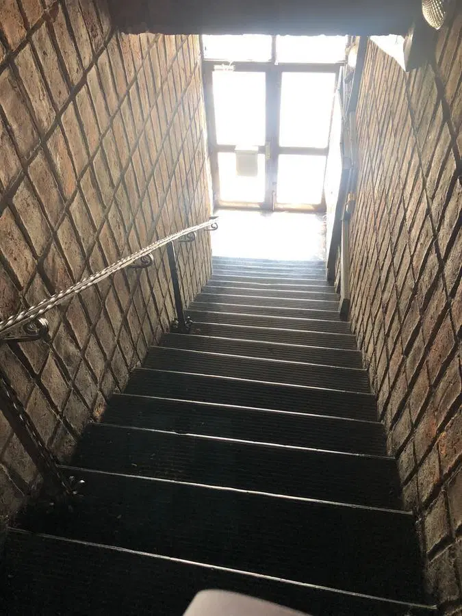 Departamento de 2 ambientes en primer piso por escalera en alquiler, en Olivos. 5