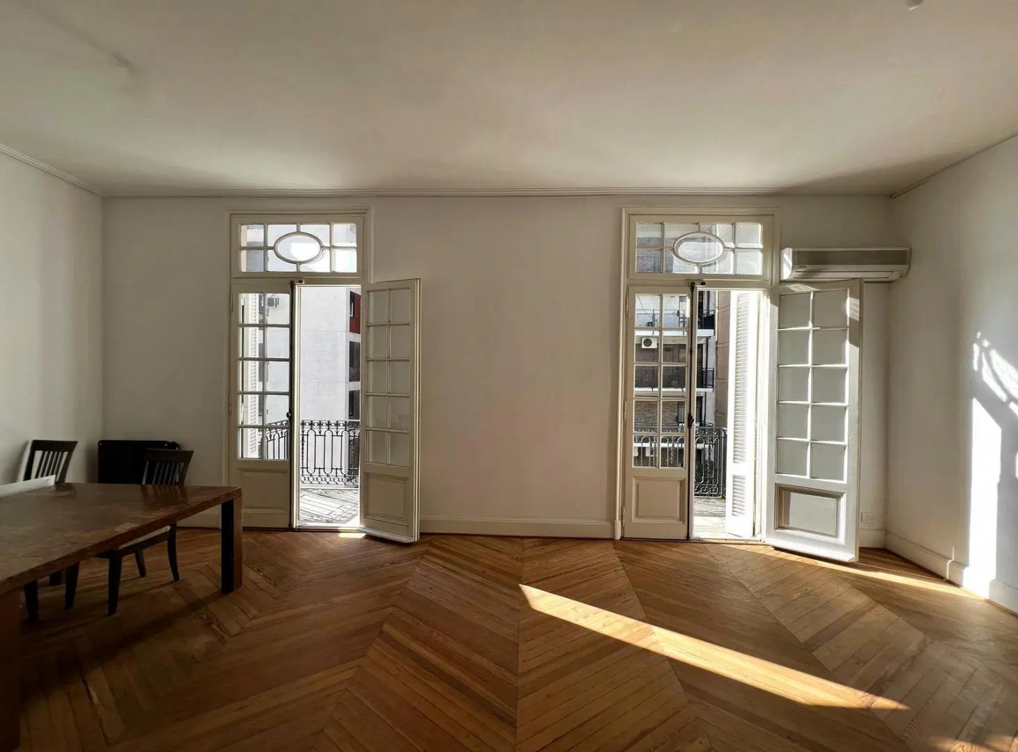 Departamento 3 ambientes en venta, en Retiro 2