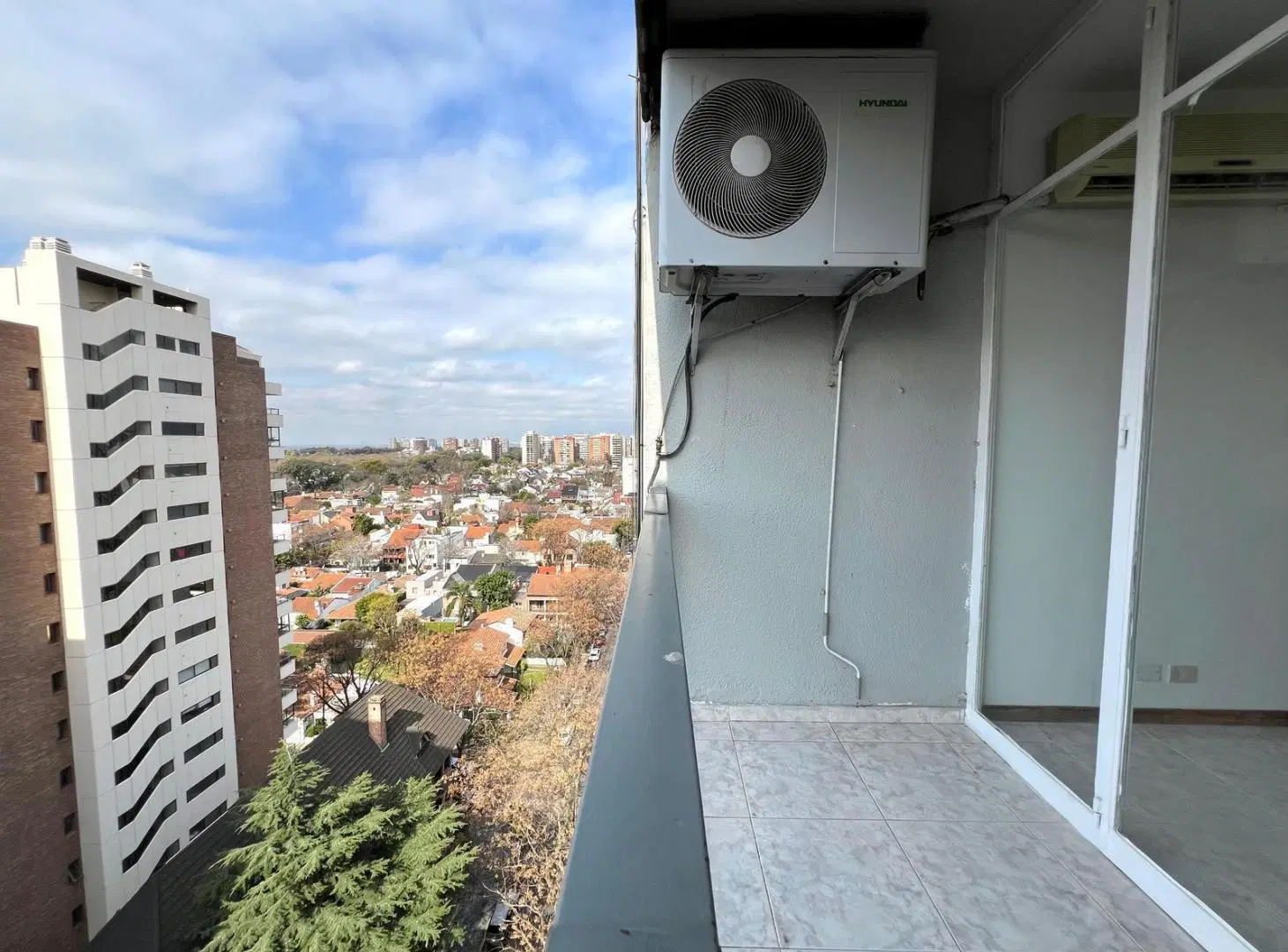 Departamento de 4 ambientes en venta en Acassuso 8