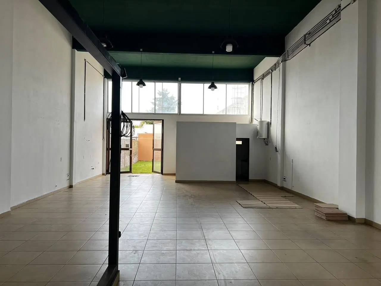 Local en alquiler en Martínez 3