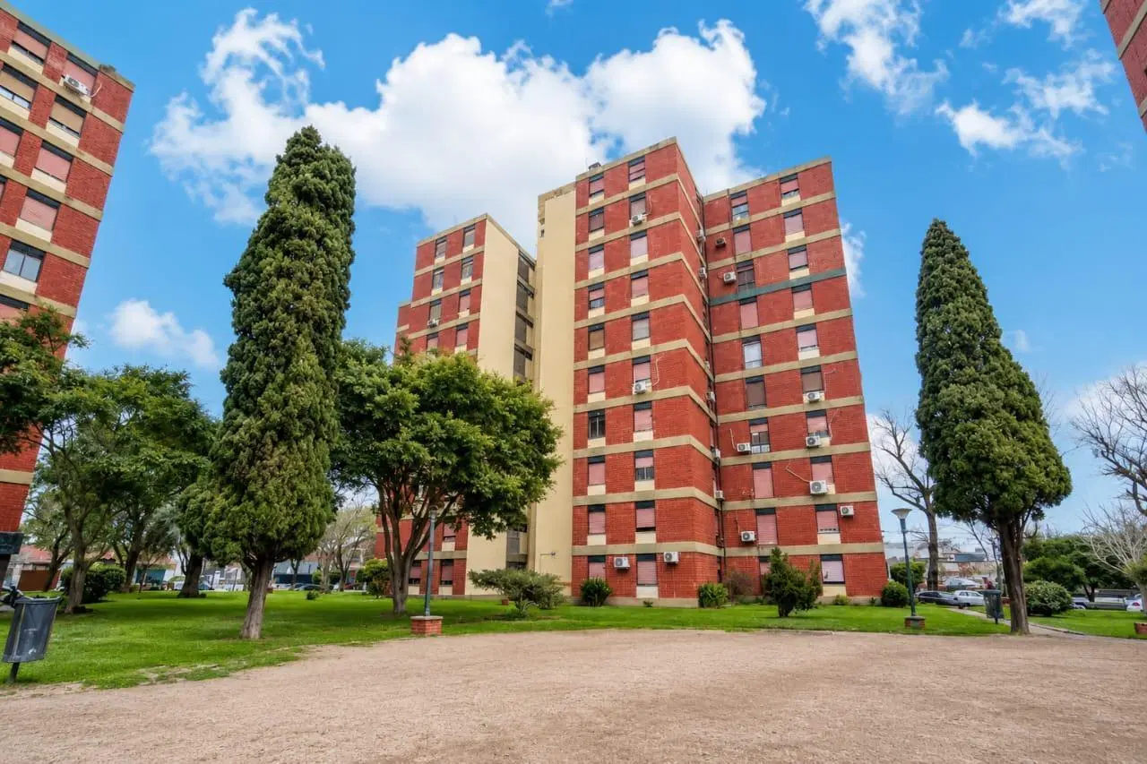 Departamento 3 ambientes en venta, en Olivos 2