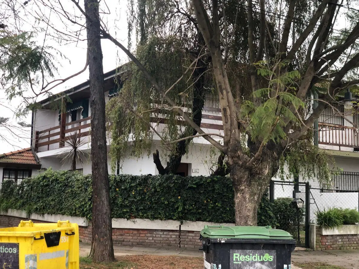 Chalet 4 ambientes en venta en San Isidro 7