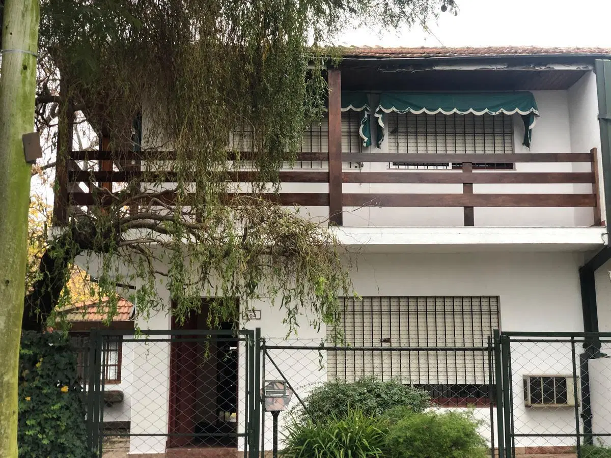 Chalet 4 ambientes en venta en San Isidro 3