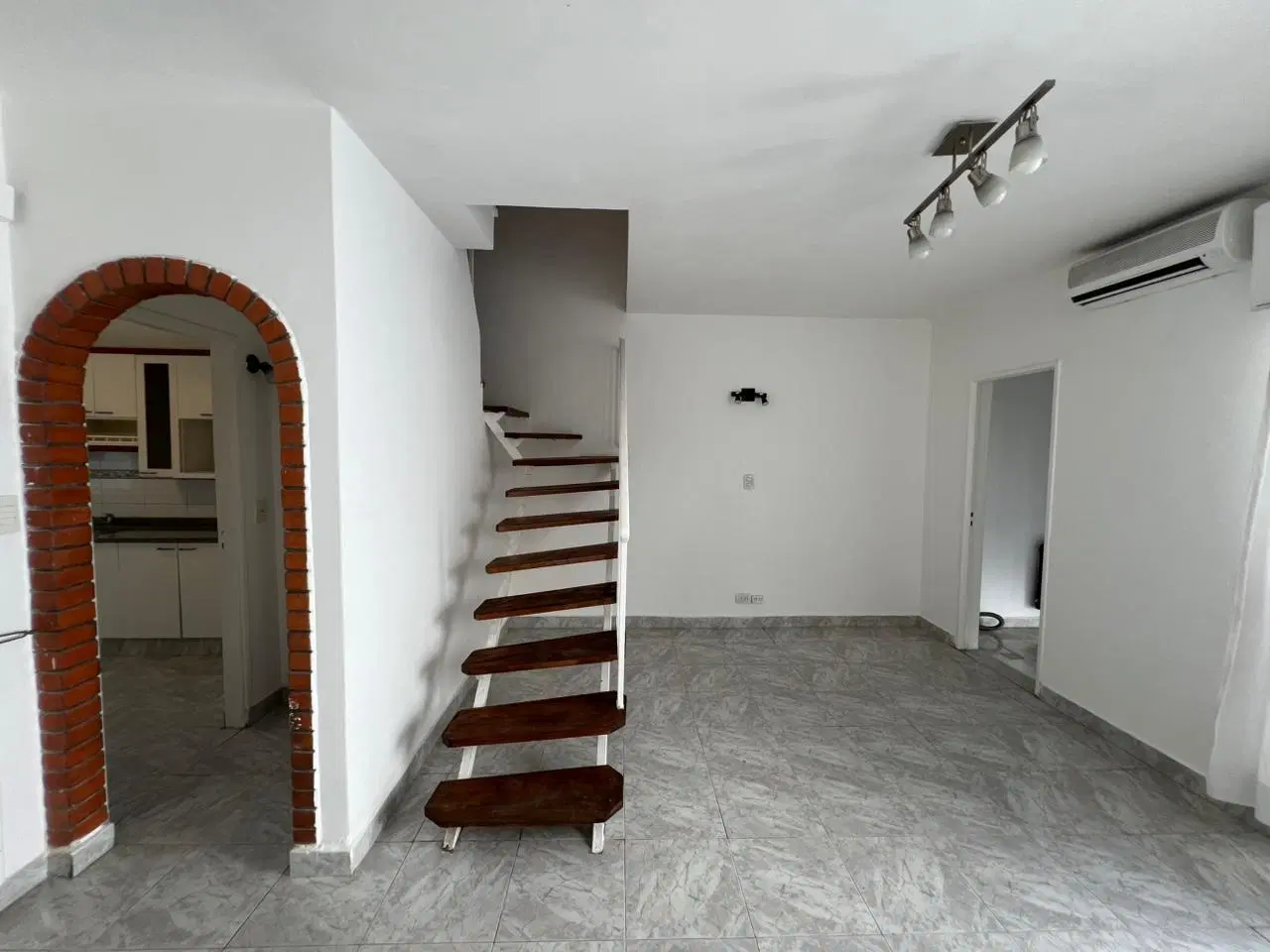 Duplex 4 ambientes en alquiler en Olivos 4
