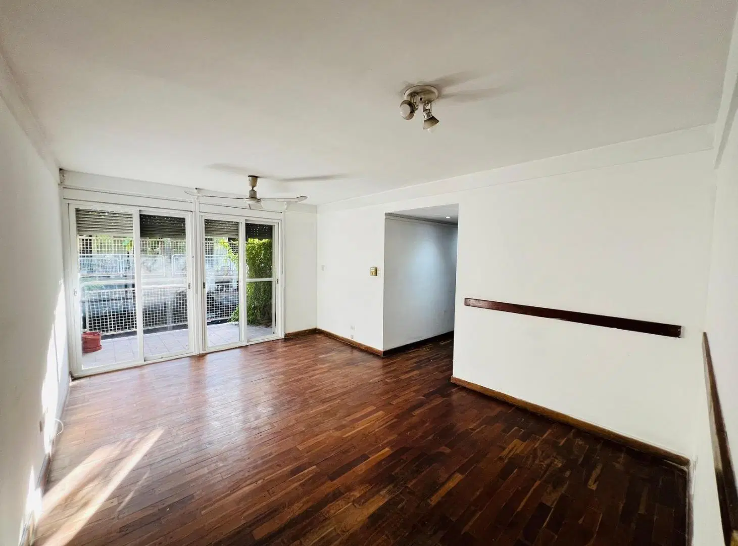 Departamento 3 ambientes en venta en San Isidro 1