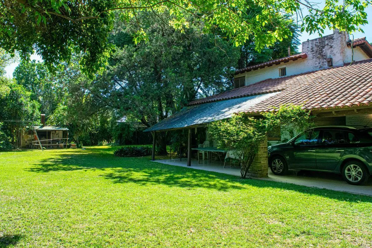 Terreno en venta en Olivos 4