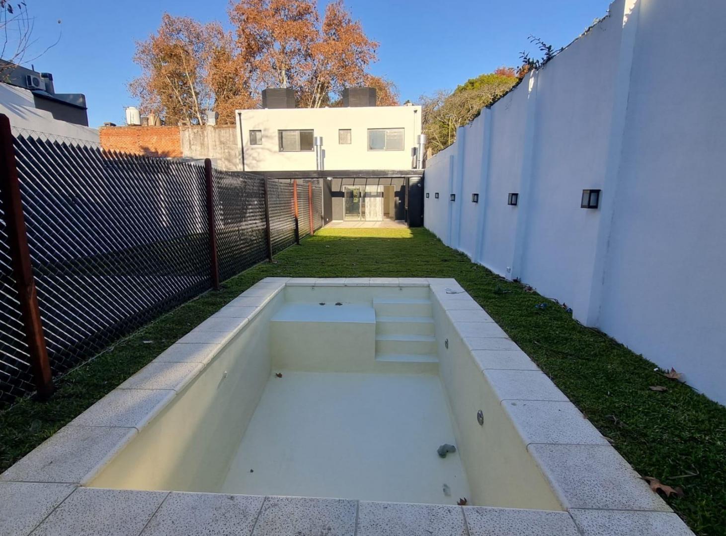 Foto de Casa de 3 ambientes con cochera en venta en Punta Chica, San Fernando, imagen 4