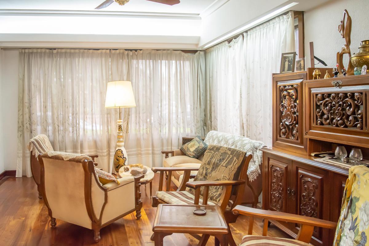 Foto de Casa de 4 ambientes con cochera en venta en Martinez, imagen 2