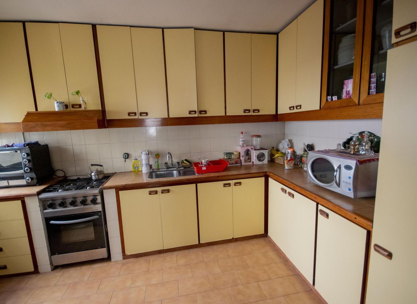 Foto de Casa de 4 ambientes galpón en venta, en Olivos., imagen 2